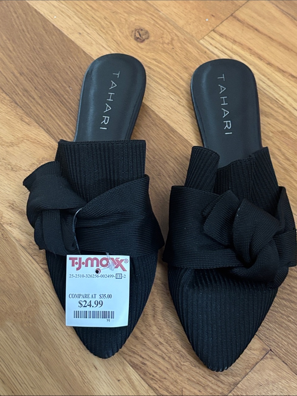 NEW Tahari Seville Black Knit Bow Mules Pointed Toe Flat Slides Women's Size 9